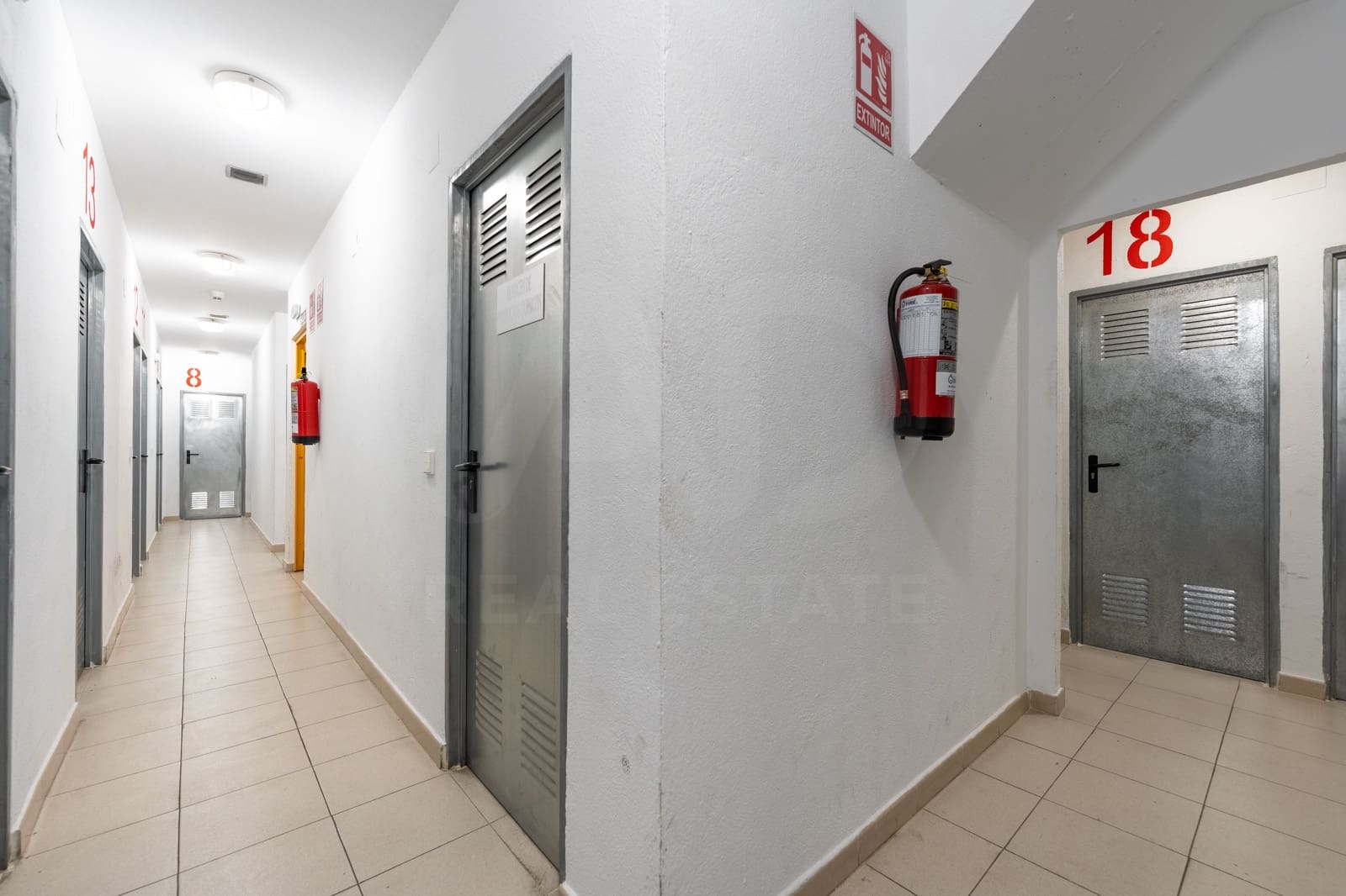 3 sypialnia Apartament na sprzedaż w Miasto Madryt z basenem garażem - 530 000 € (Ref: 9988315)
