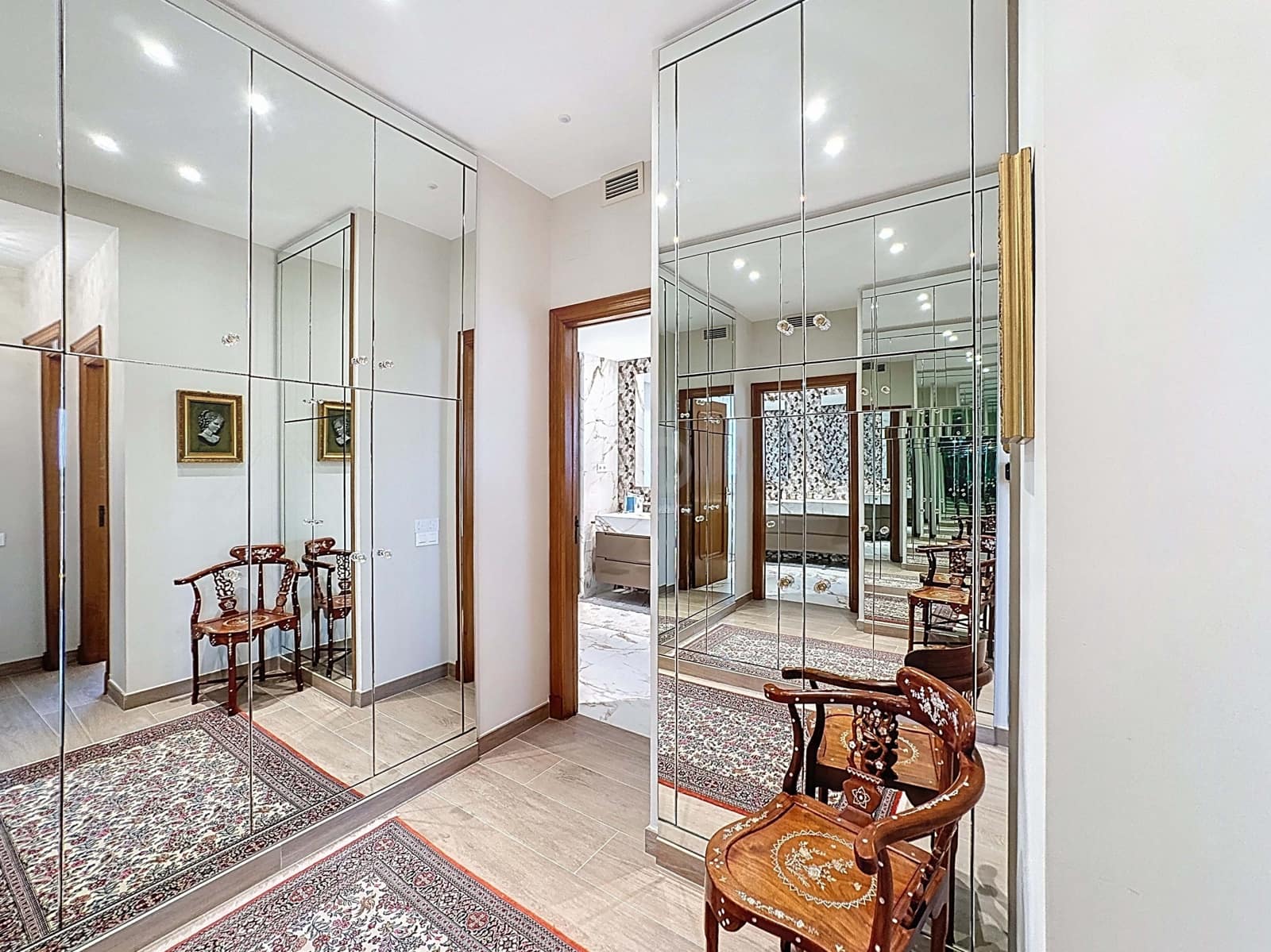 6 bedroom Townhouse for sale in Vilanova i la Geltru with pool garage - € 1,650,000 (Ref: 9988317)