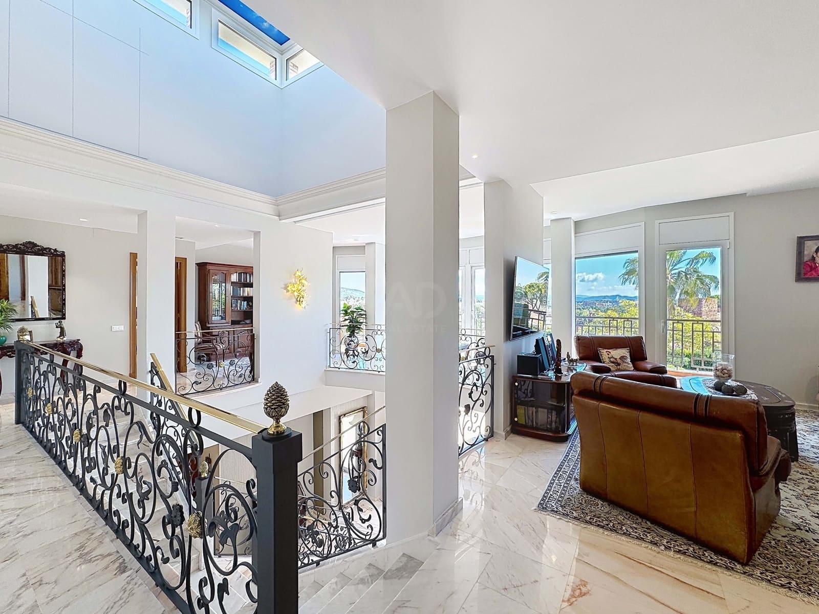 6 bedroom Townhouse for sale in Vilanova i la Geltru with pool garage - € 1,650,000 (Ref: 9988317)