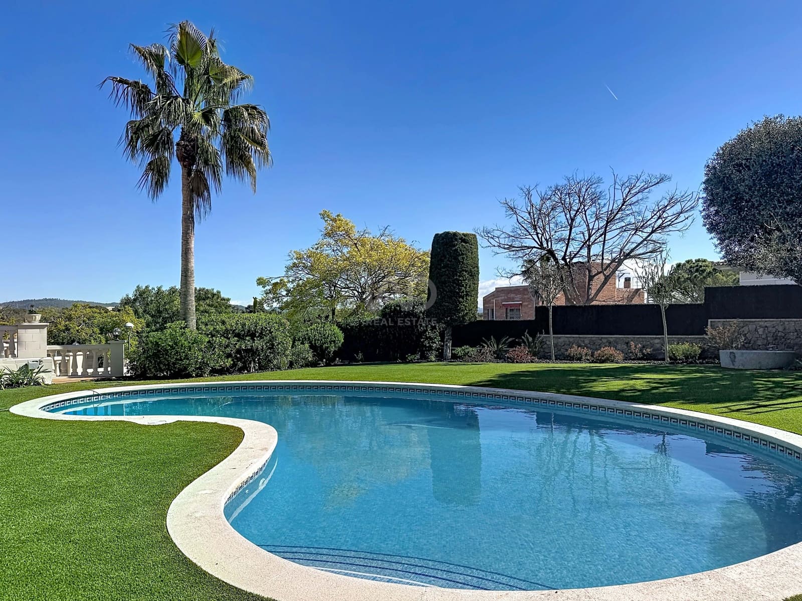 6 bedroom Townhouse for sale in Vilanova i la Geltru with pool garage - € 1,650,000 (Ref: 9988317)