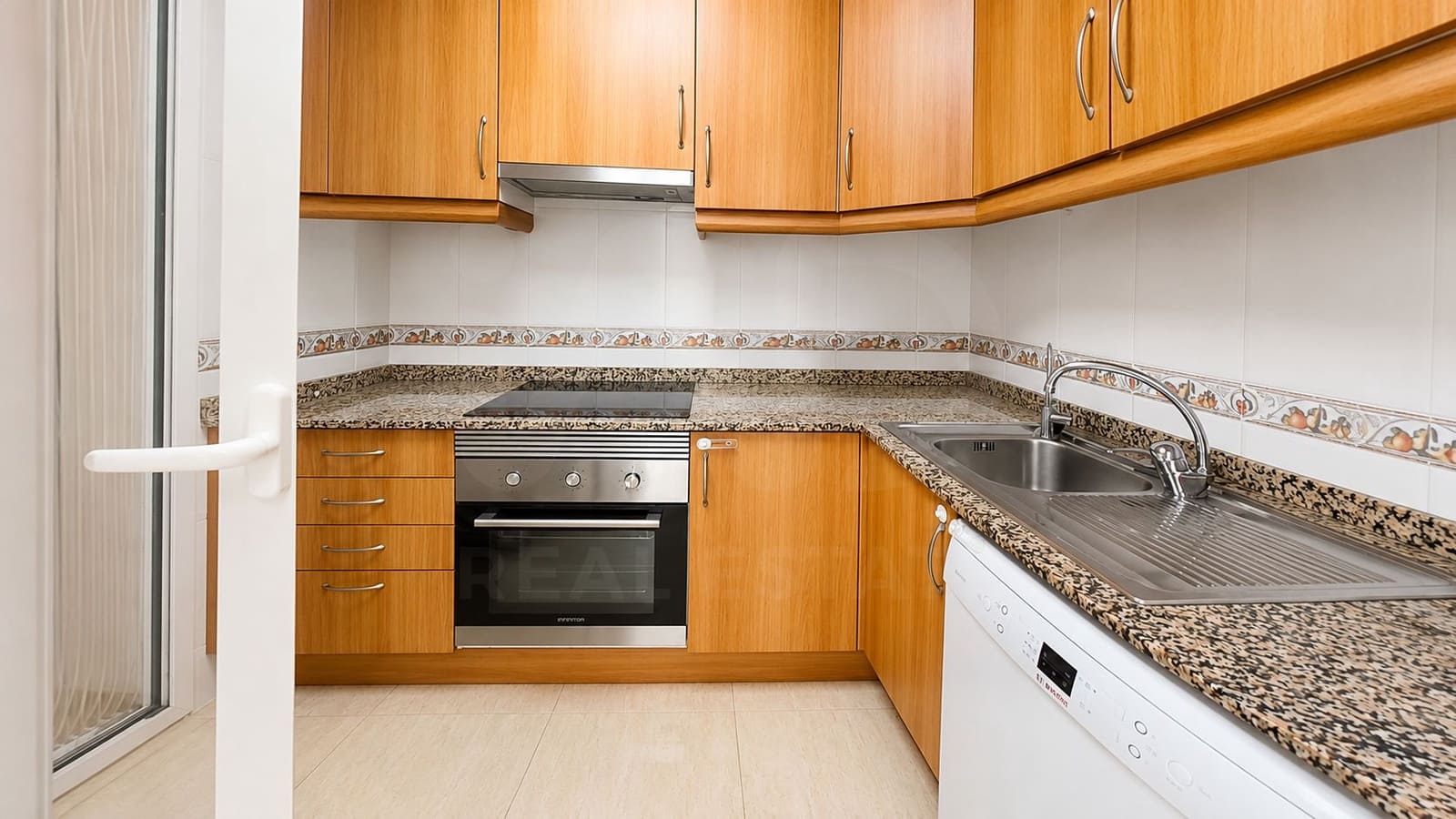 3 Zimmer Reihenhaus zu verkaufen in Tarragona Stadt mit Pool Garage - 274.900 € (Ref: 9988321)