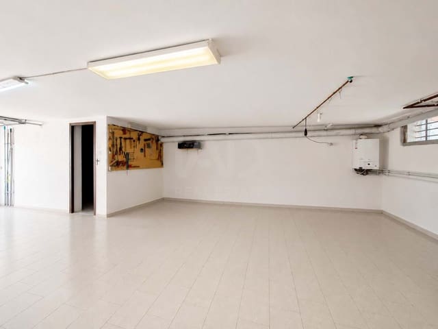 3 bedroom Terraced Villa for sale in Tarragona city with garage - € 325,000 (Ref: 9988323)