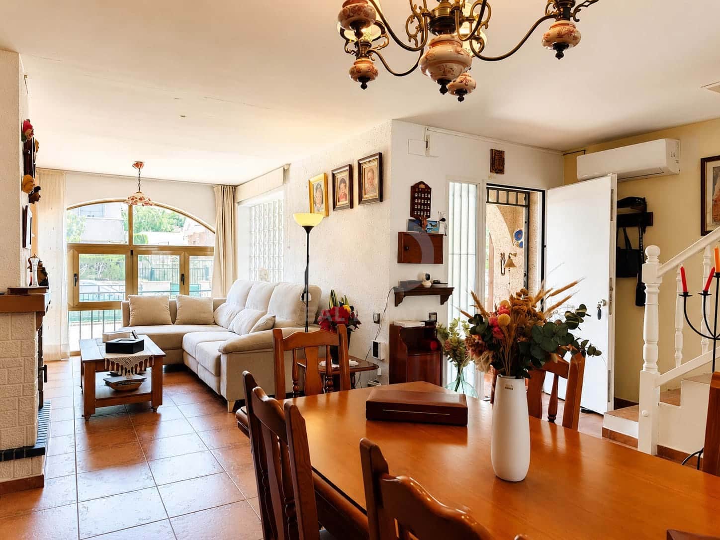 3 bedroom Terraced Villa for sale in Tarragona city with garage - € 325,000 (Ref: 9988323)