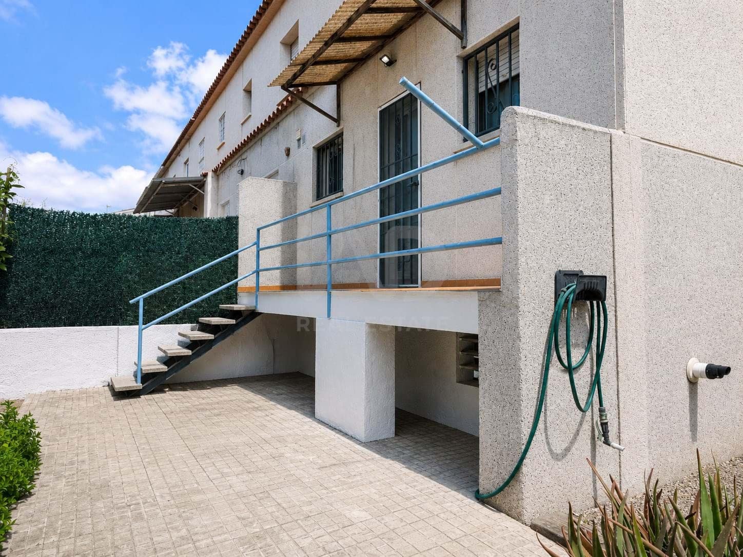 3 bedroom Terraced Villa for sale in Tarragona city with garage - € 325,000 (Ref: 9988323)