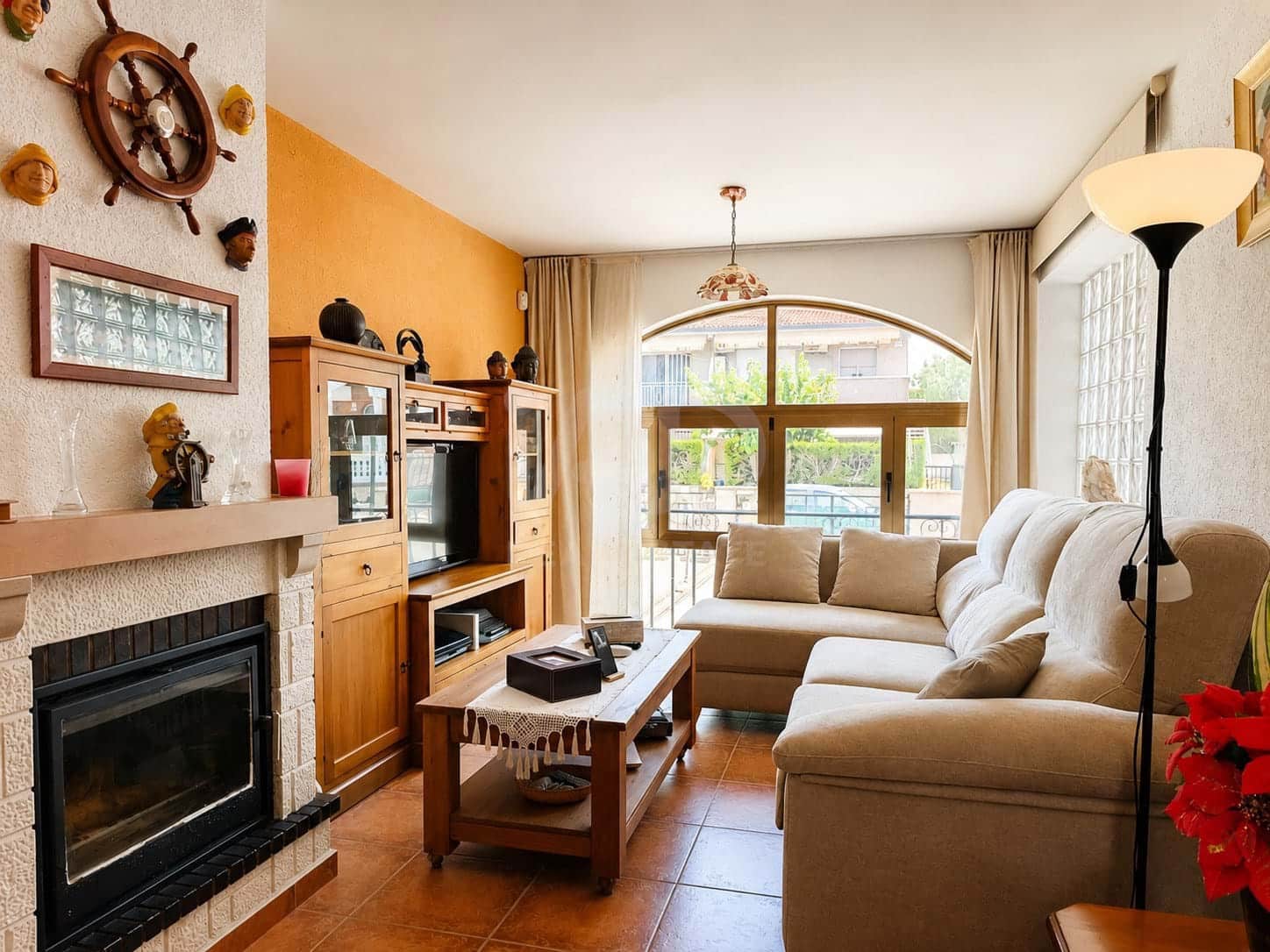3 bedroom Terraced Villa for sale in Tarragona city with garage - € 325,000 (Ref: 9988323)