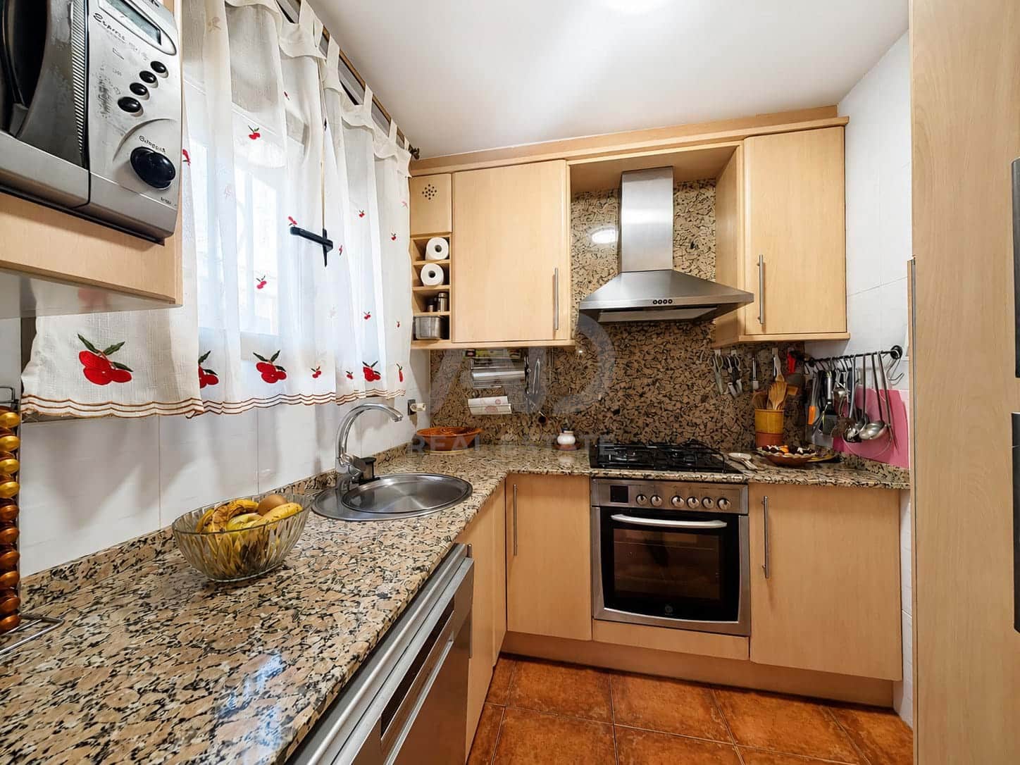 3 bedroom Terraced Villa for sale in Tarragona city with garage - € 325,000 (Ref: 9988323)