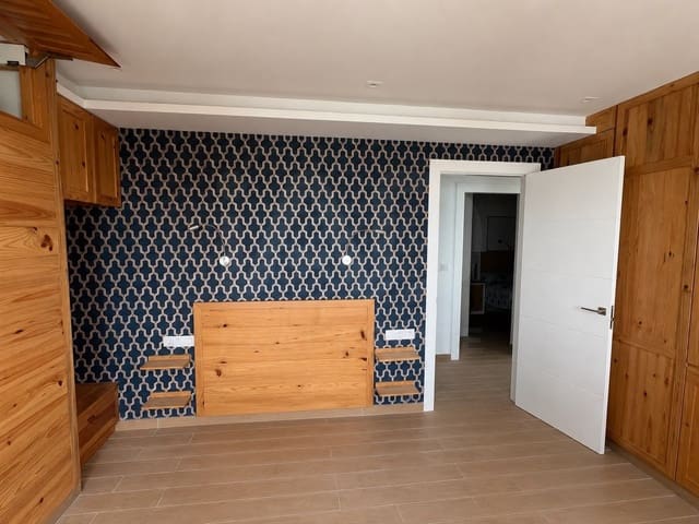 2 slaapkamer Appartement te koop in Vélez-Málaga - € 297.000 (Ref: 9988324)