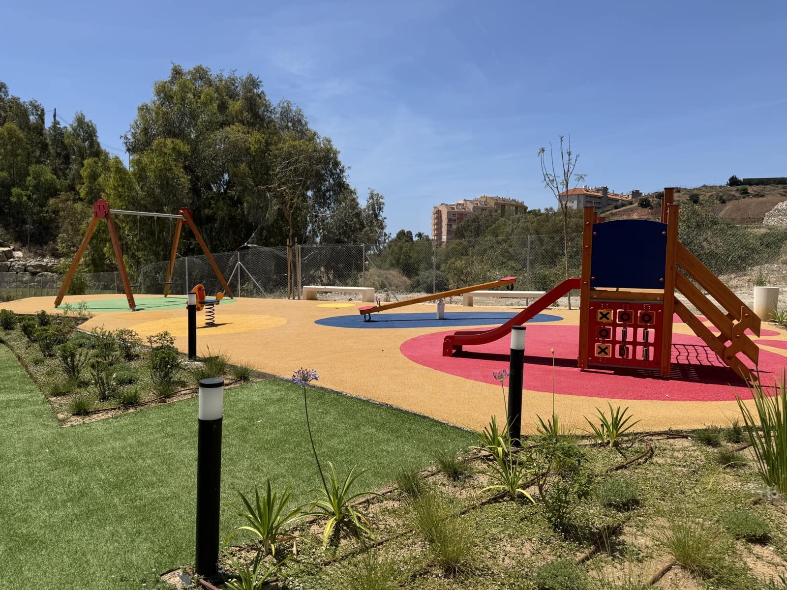 2 quarto Apartamento para venda em Fuengirola com piscina - 290 000 € (Ref: 9988327)