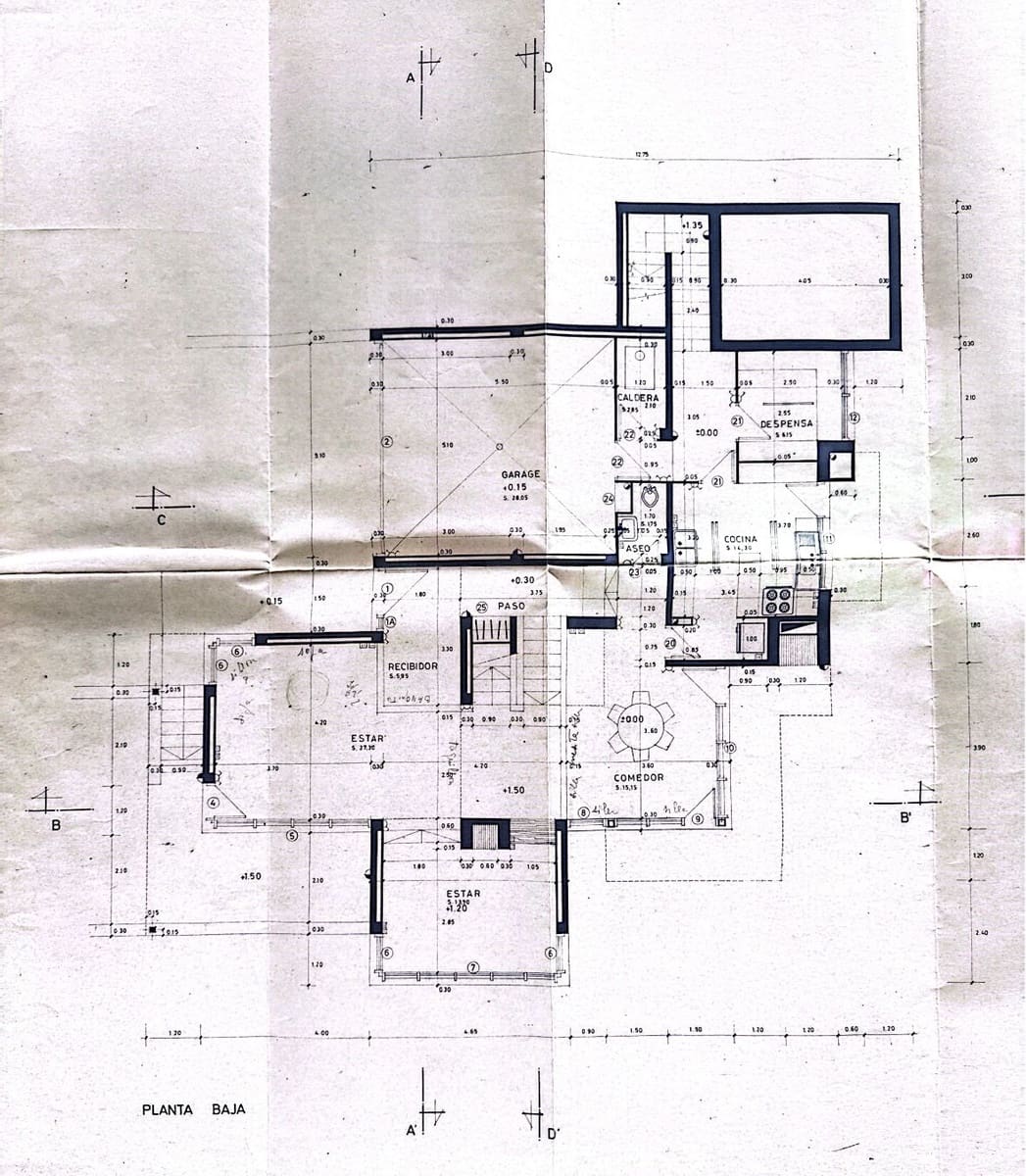 4 soverom Hus til salgs i Barcelona by med svømmebasseng garasje - € 990 000 (Ref: 9988329)