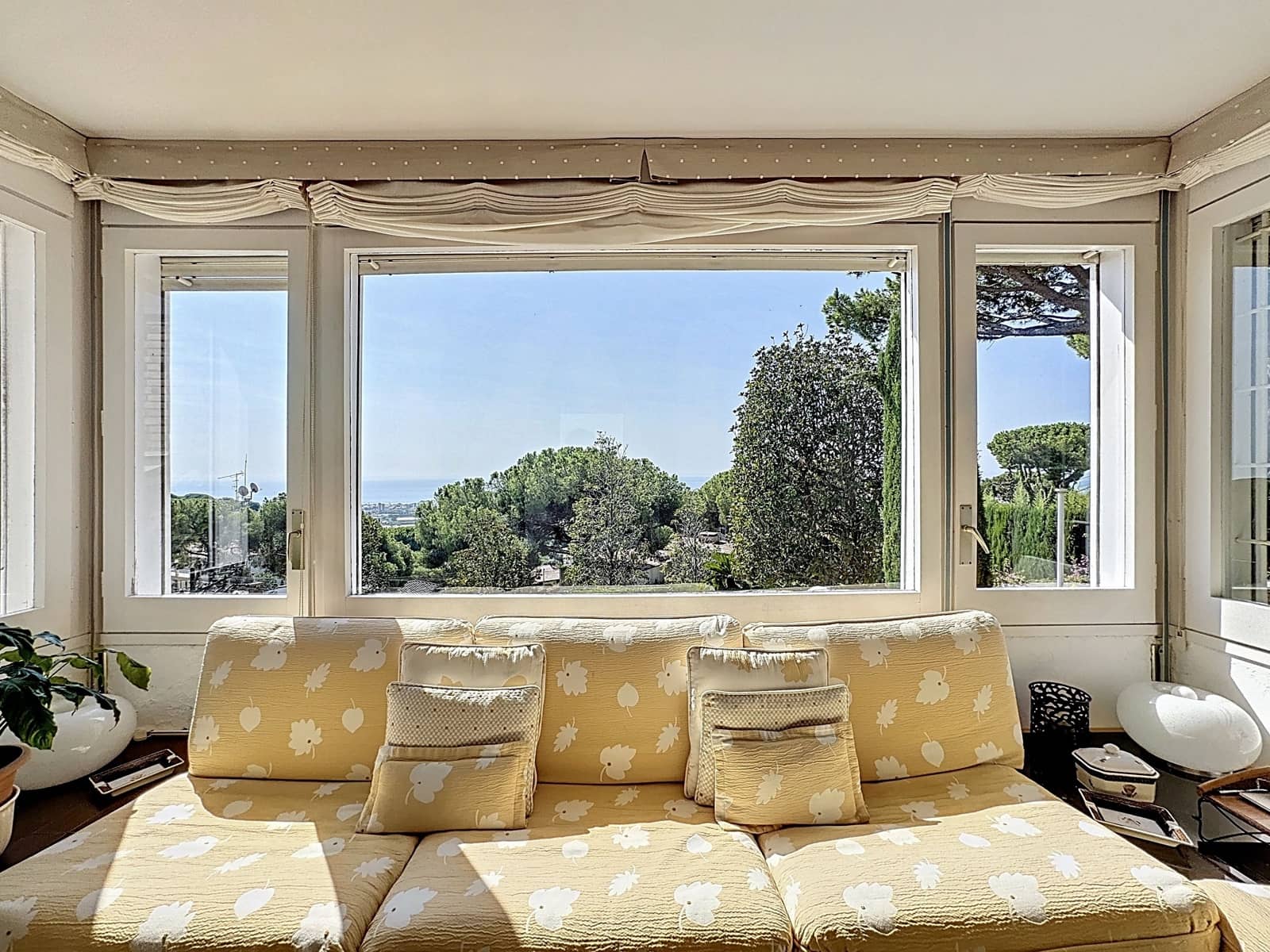 4 soverom Hus til salgs i Barcelona by med svømmebasseng garasje - € 990 000 (Ref: 9988329)