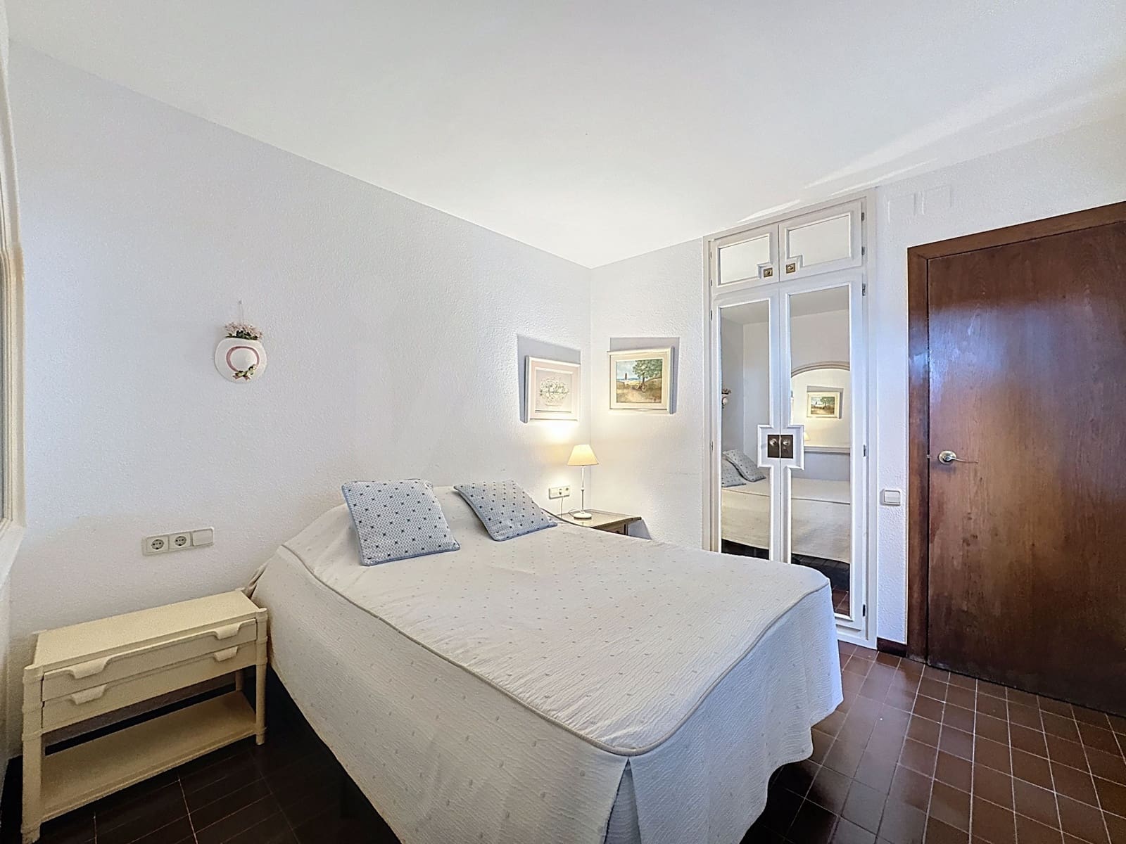 4 soverom Hus til salgs i Barcelona by med svømmebasseng garasje - € 990 000 (Ref: 9988329)