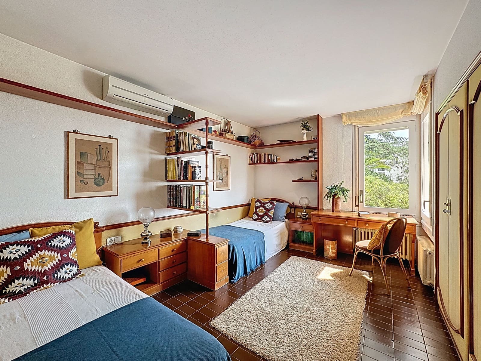 4 soverom Hus til salgs i Barcelona by med svømmebasseng garasje - € 990 000 (Ref: 9988329)