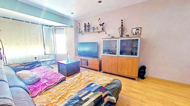 3 slaapkamer Appartement te koop in L'Espluga de Francolí met garage - € 120.000 (Ref: 9988330)