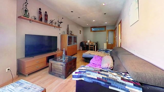 3 slaapkamer Appartement te koop in L'Espluga de Francolí met garage - € 120.000 (Ref: 9988330)