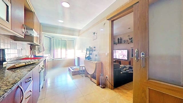 3 slaapkamer Appartement te koop in L'Espluga de Francolí met garage - € 120.000 (Ref: 9988330)