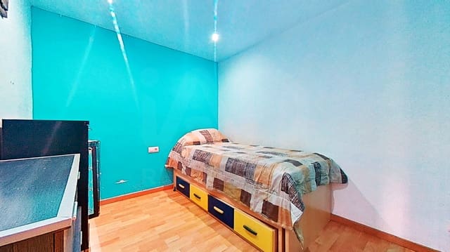 3 slaapkamer Appartement te koop in L'Espluga de Francolí met garage - € 120.000 (Ref: 9988330)