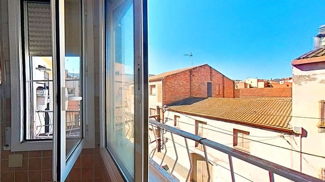3 slaapkamer Appartement te koop in L'Espluga de Francolí met garage - € 120.000 (Ref: 9988330)