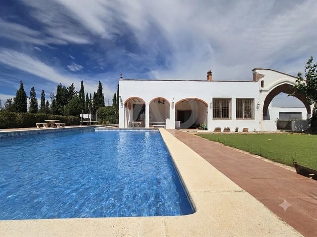 5 sovrum Finca/Hus på landet till salu i Tarragona stad med pool garage - 900 000 € (Ref: 9988331)