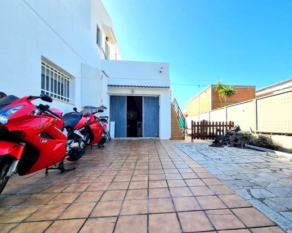 Chalet de 7 habitaciones en Calafat, L'Ametlla de Mar en venta con garaje - 295.000 € (Ref: 9988332)