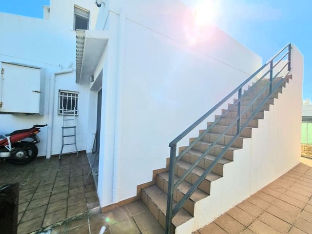 Chalet de 7 habitaciones en Calafat, L'Ametlla de Mar en venta con garaje - 295.000 € (Ref: 9988332)