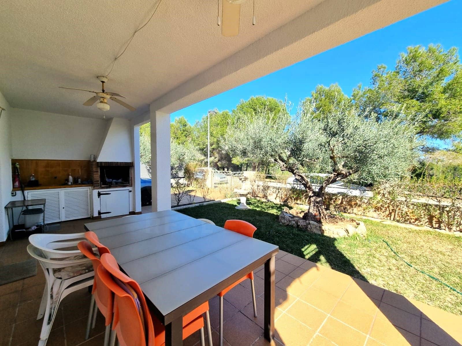 7 sypialnia Willa na sprzedaż w Calafat z garażem - 295 000 € (Ref: 9988332)