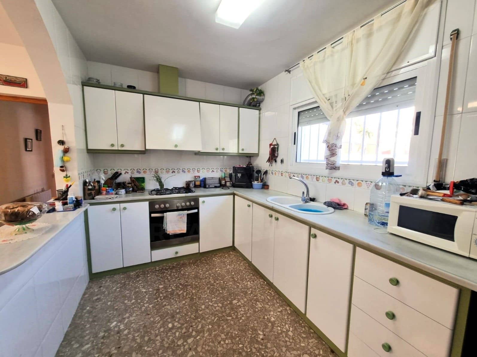 7 sypialnia Willa na sprzedaż w Calafat z garażem - 295 000 € (Ref: 9988332)