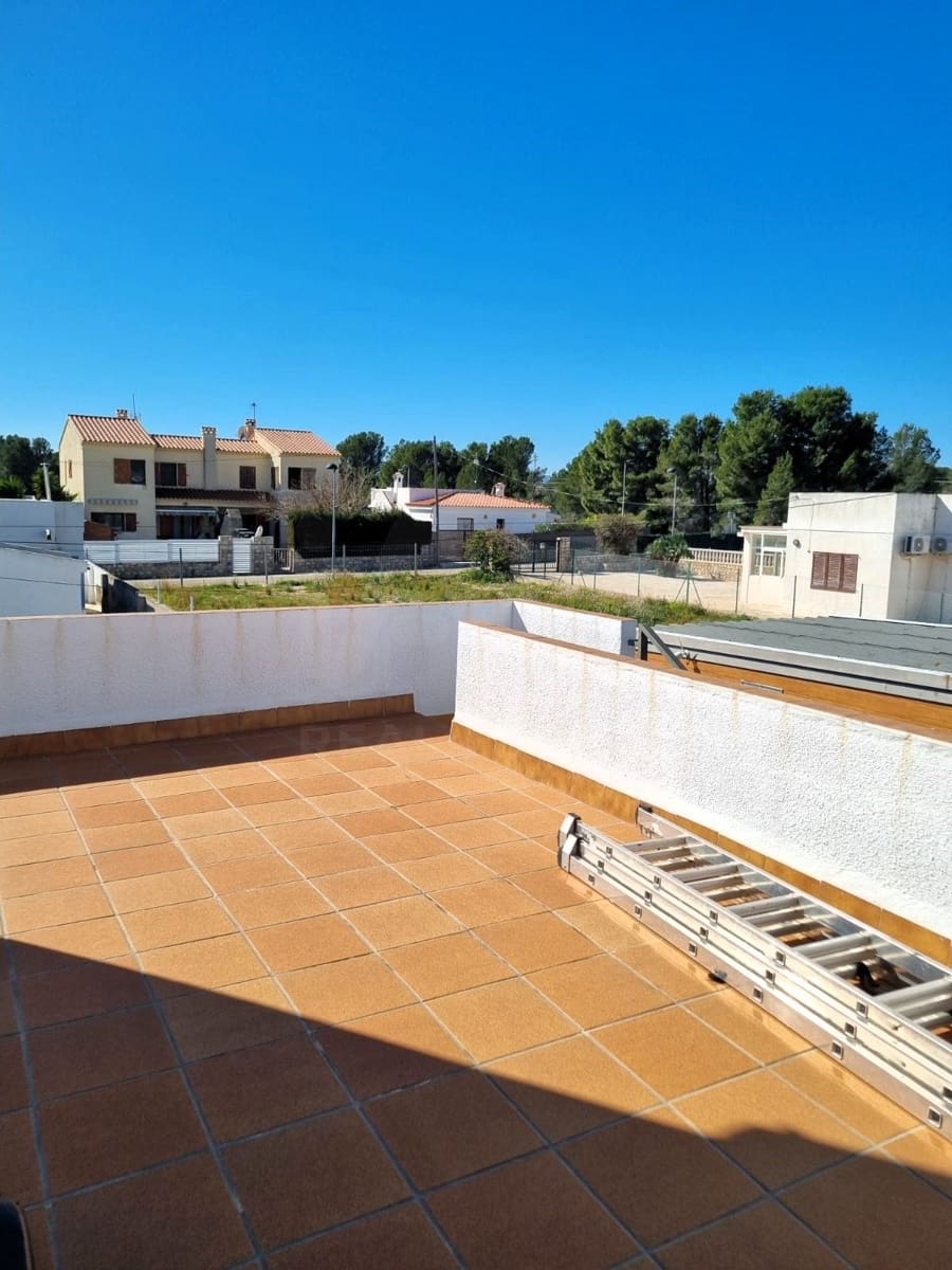 7 sypialnia Willa na sprzedaż w Calafat z garażem - 295 000 € (Ref: 9988332)