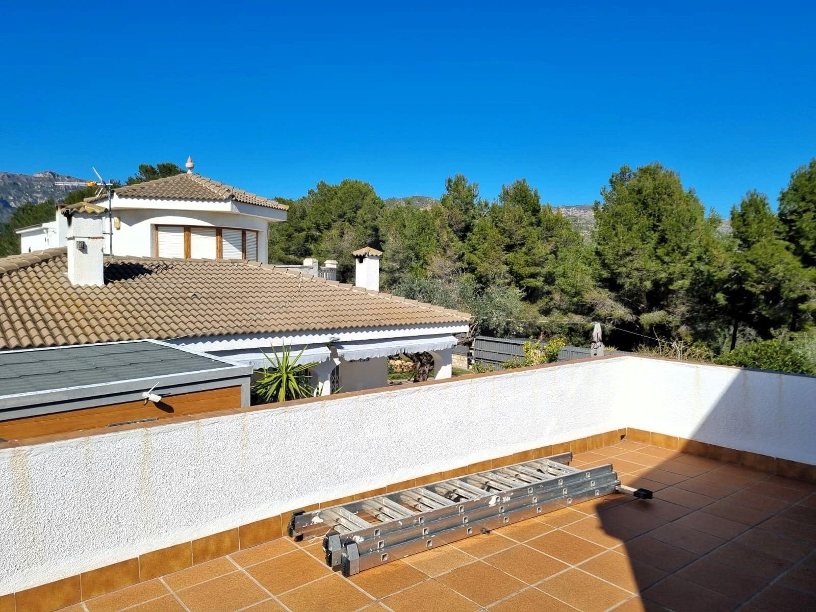 7 sypialnia Willa na sprzedaż w Calafat z garażem - 295 000 € (Ref: 9988332)