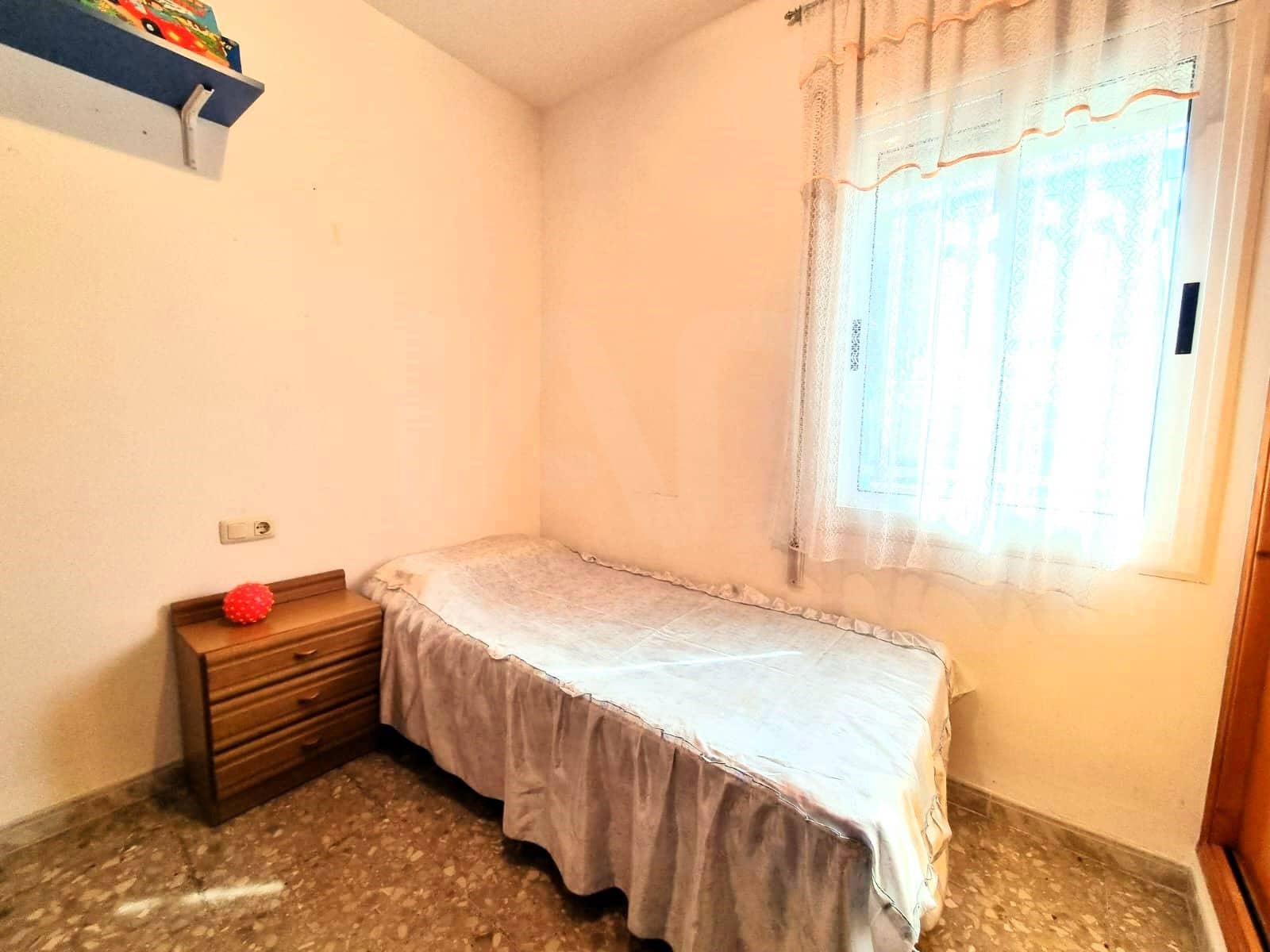 7 sypialnia Willa na sprzedaż w Calafat z garażem - 295 000 € (Ref: 9988332)