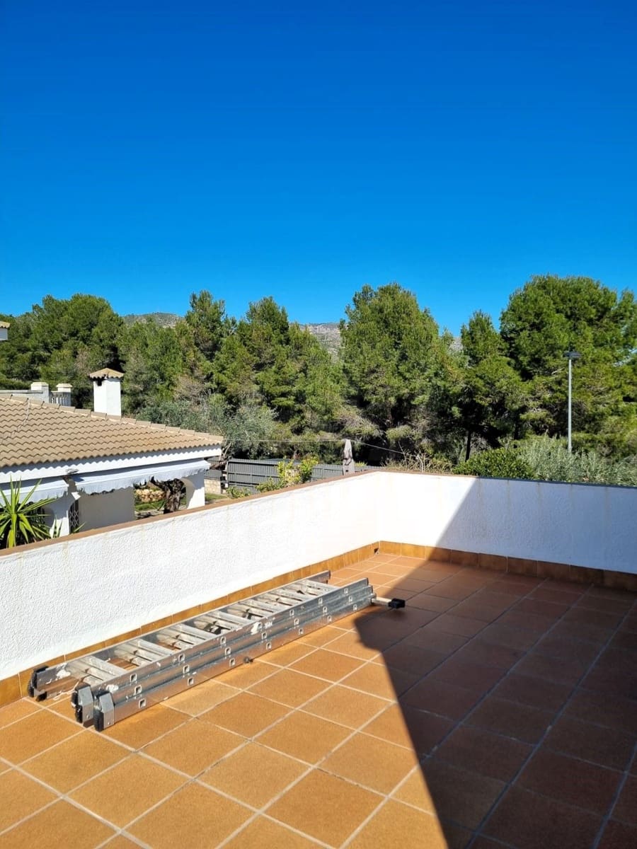 7 sypialnia Willa na sprzedaż w Calafat z garażem - 295 000 € (Ref: 9988332)