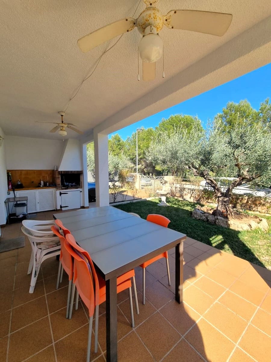 7 sypialnia Willa na sprzedaż w Calafat z garażem - 295 000 € (Ref: 9988332)
