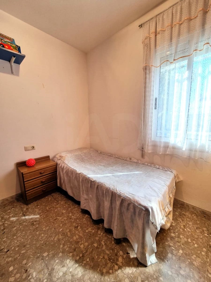 7 sypialnia Willa na sprzedaż w Calafat z garażem - 295 000 € (Ref: 9988332)