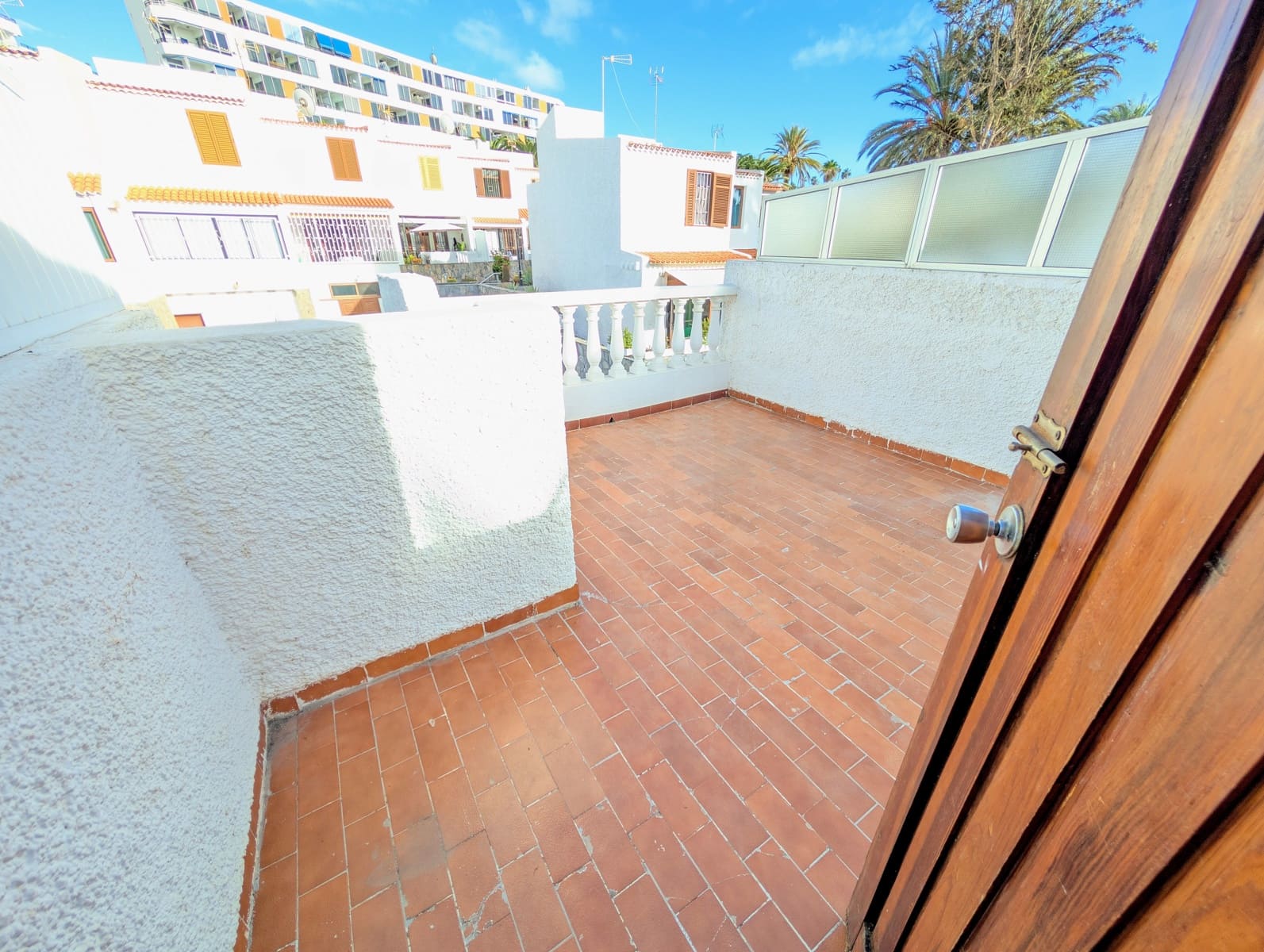 2 slaapkamer Rijtjeshuis te koop in Santa Cruz de Tenerife met zwembad - € 300.000 (Ref: 9988333)