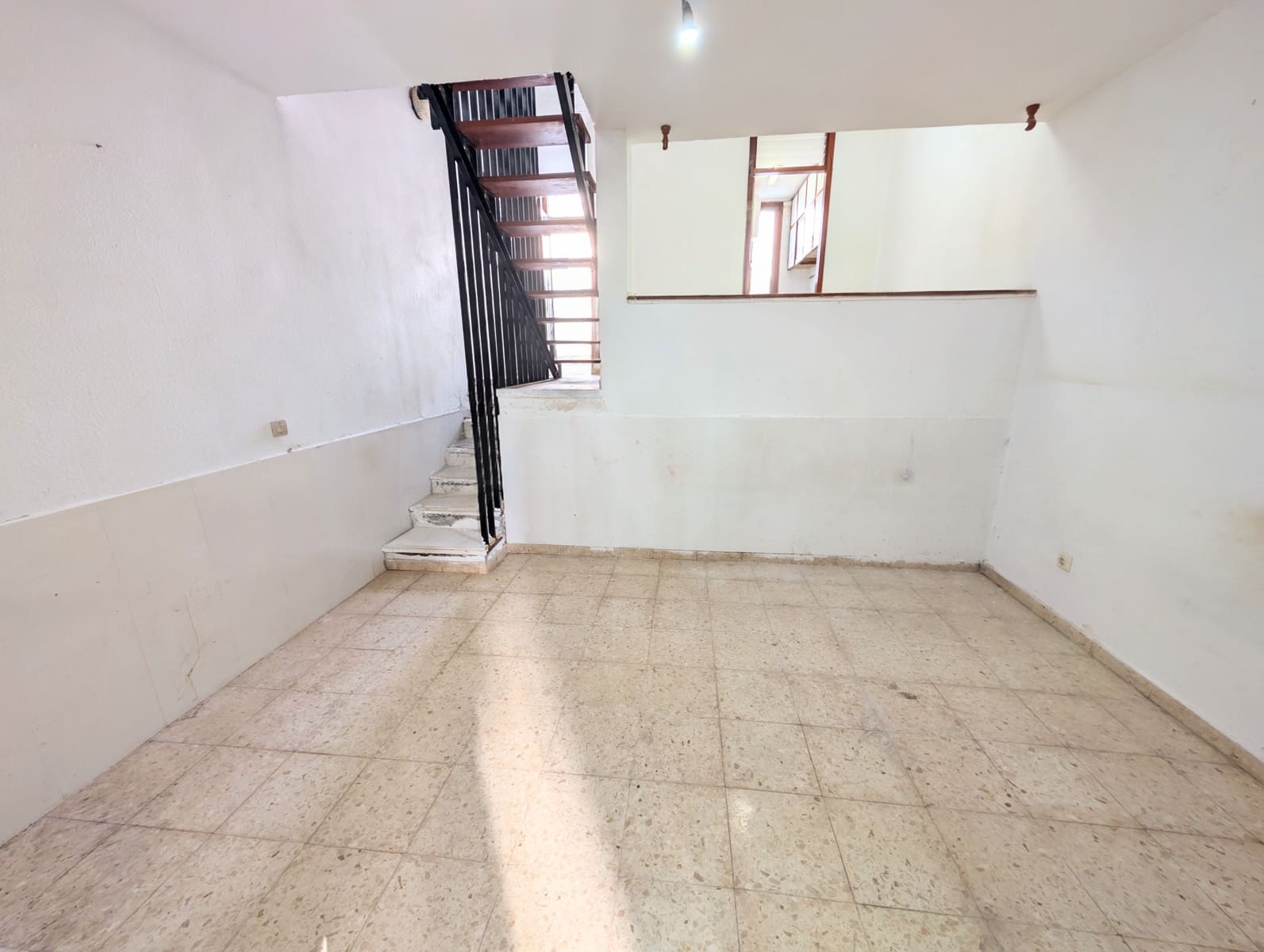 2 slaapkamer Rijtjeshuis te koop in Santa Cruz de Tenerife met zwembad - € 300.000 (Ref: 9988333)