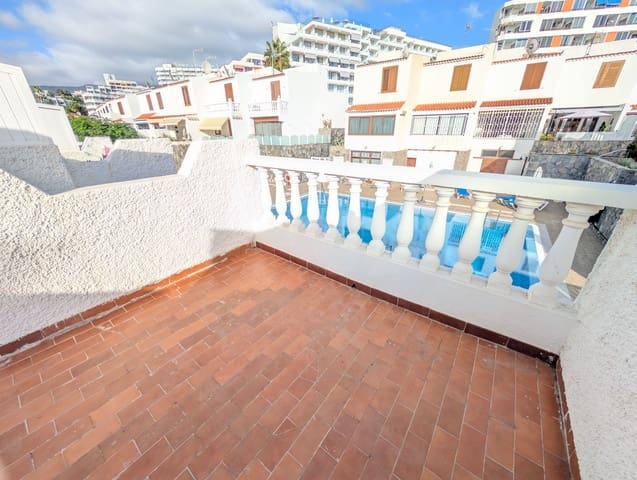 2 slaapkamer Rijtjeshuis te koop in Santa Cruz de Tenerife met zwembad - € 300.000 (Ref: 9988333)