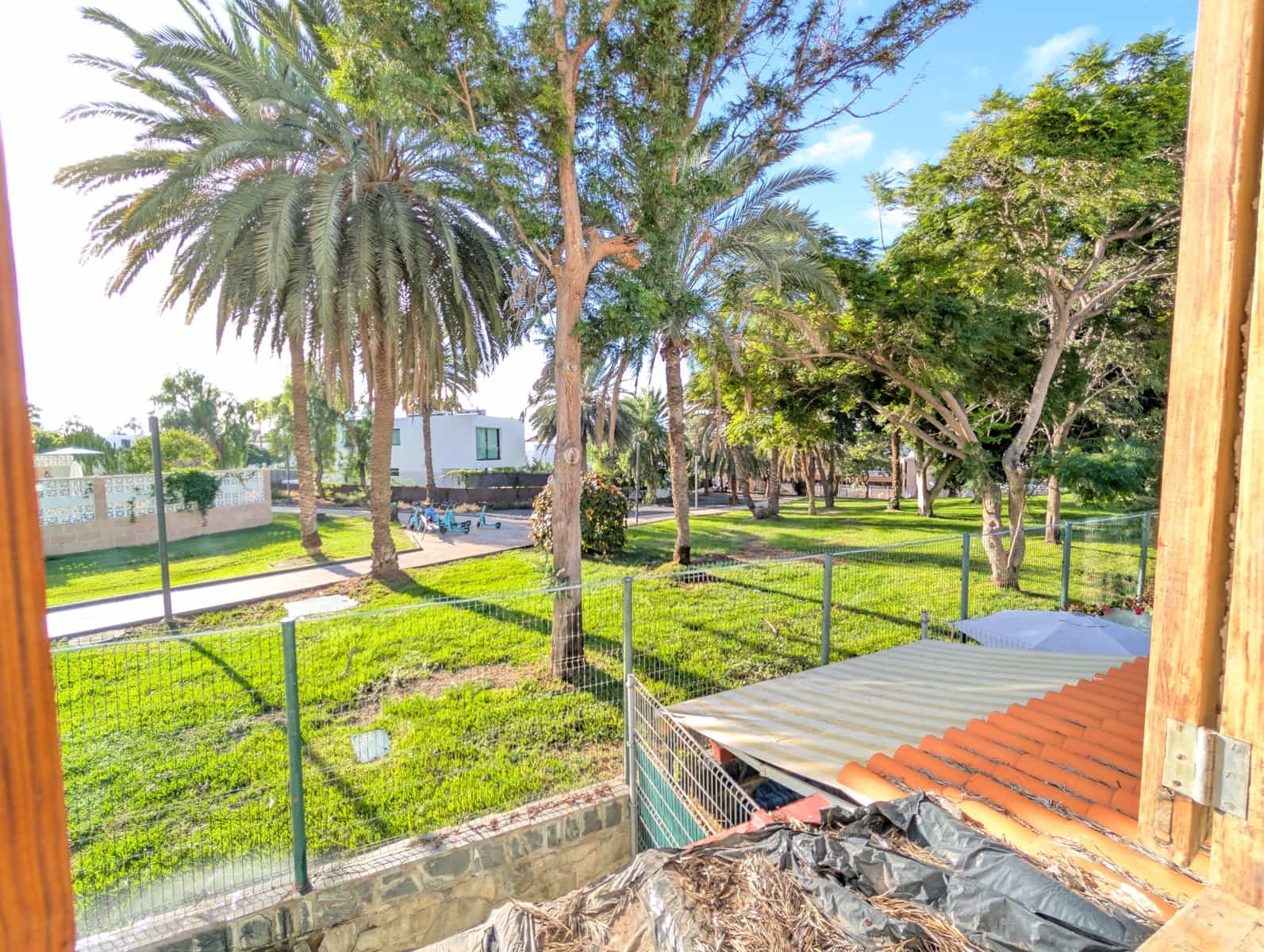 2 slaapkamer Rijtjeshuis te koop in Santa Cruz de Tenerife met zwembad - € 300.000 (Ref: 9988333)
