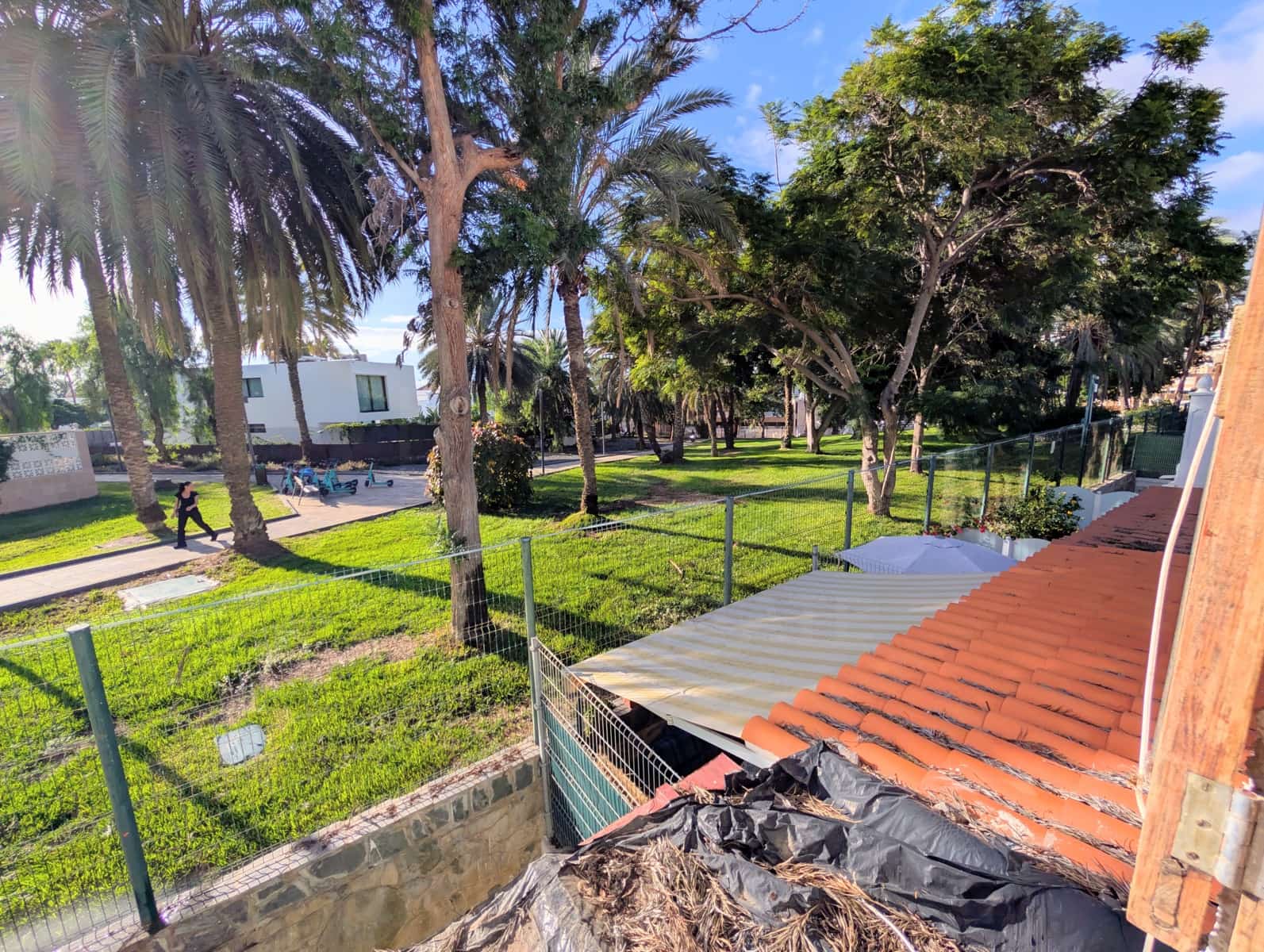 2 slaapkamer Rijtjeshuis te koop in Santa Cruz de Tenerife met zwembad - € 300.000 (Ref: 9988333)