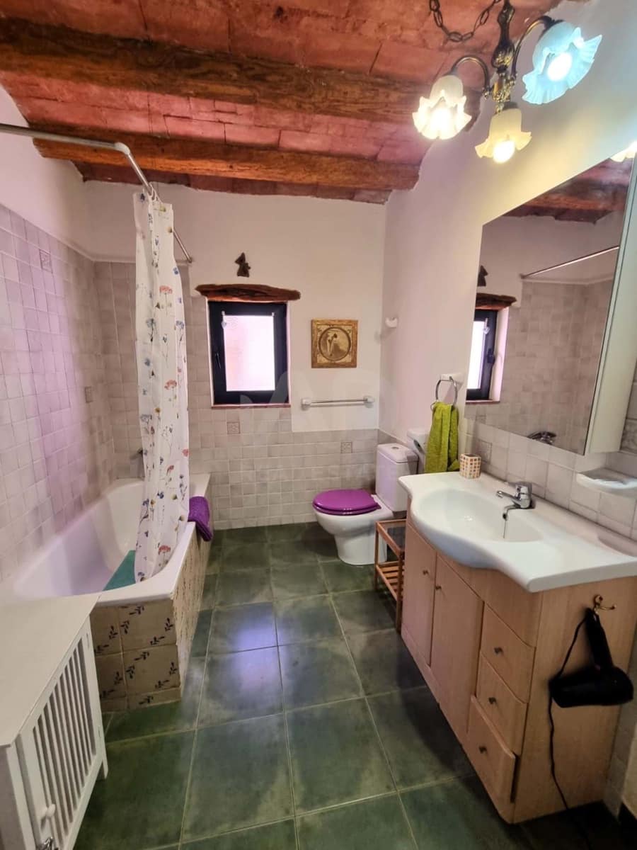 3 bedroom Townhouse for sale in Tarragona city - € 180,000 (Ref: 9988335)