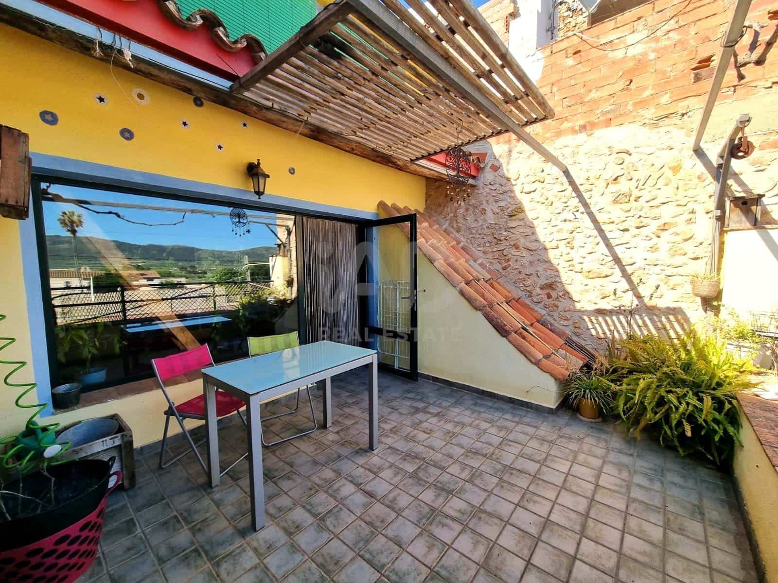 3 bedroom Townhouse for sale in Tarragona city - € 180,000 (Ref: 9988335)