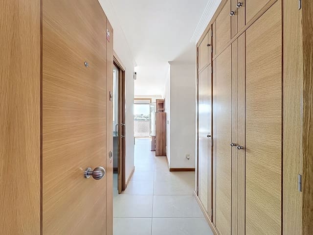 2 sypialnia Penthouse na sprzedaż w Miasto Pontevedra z basenem garażem - 235 000 € (Ref: 9988336)