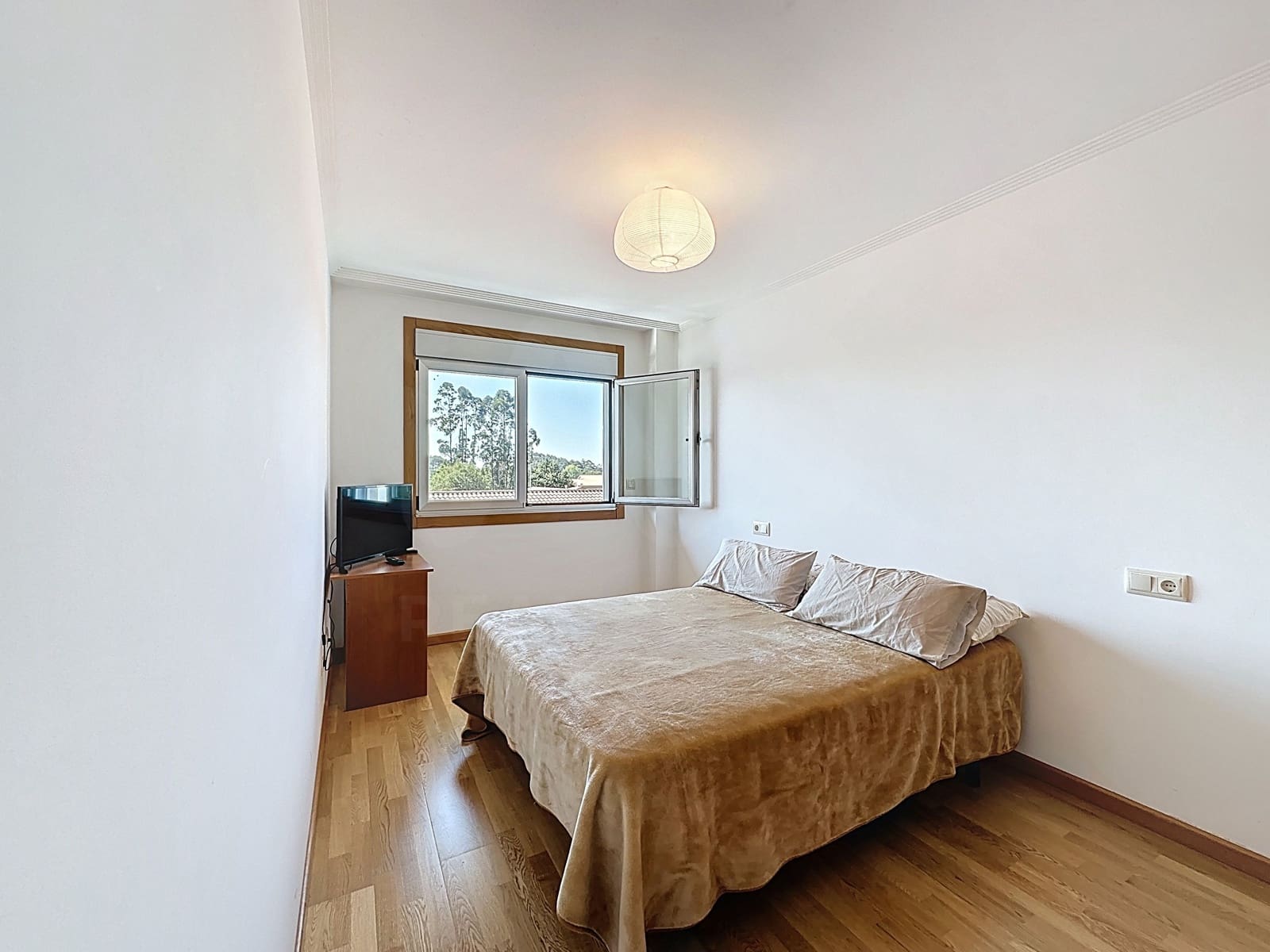 2 sypialnia Penthouse na sprzedaż w Miasto Pontevedra z basenem garażem - 235 000 € (Ref: 9988336)