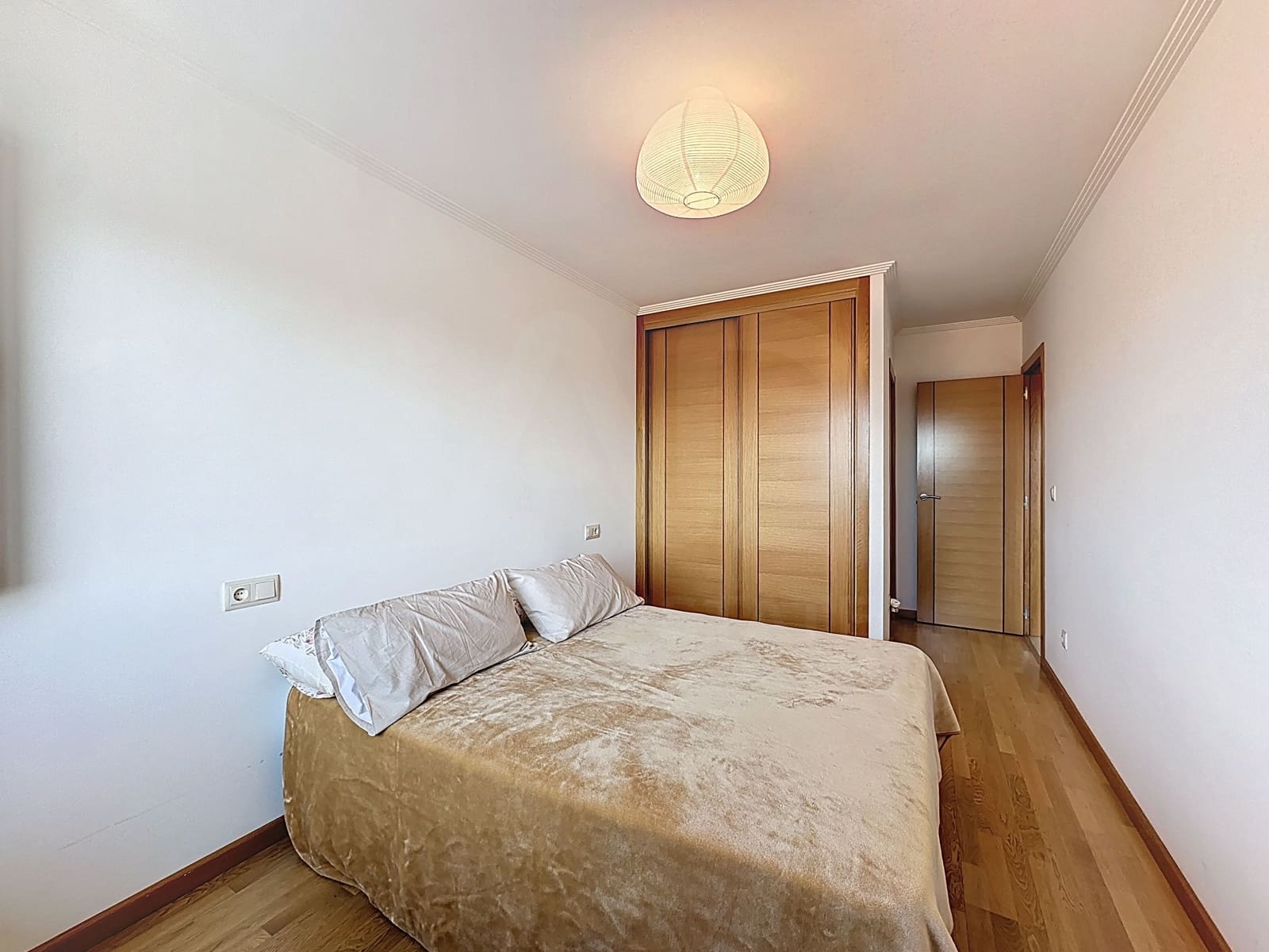 2 sypialnia Penthouse na sprzedaż w Miasto Pontevedra z basenem garażem - 235 000 € (Ref: 9988336)