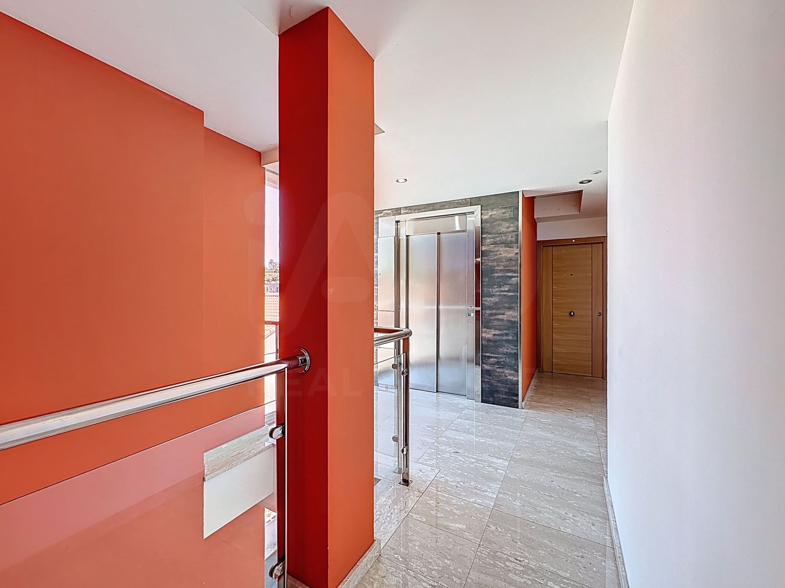 2 sypialnia Penthouse na sprzedaż w Miasto Pontevedra z basenem garażem - 235 000 € (Ref: 9988336)