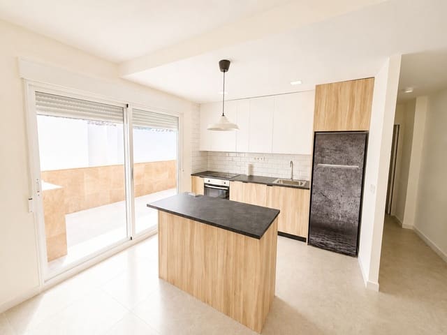 3 soveværelse Byhus til salg i Murcia by med garage - € 150.000 (Ref: 9988337)