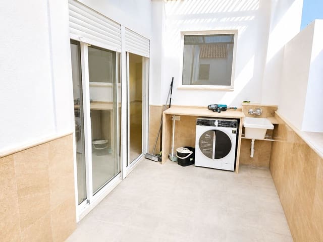 3 soveværelse Byhus til salg i Murcia by med garage - € 150.000 (Ref: 9988337)