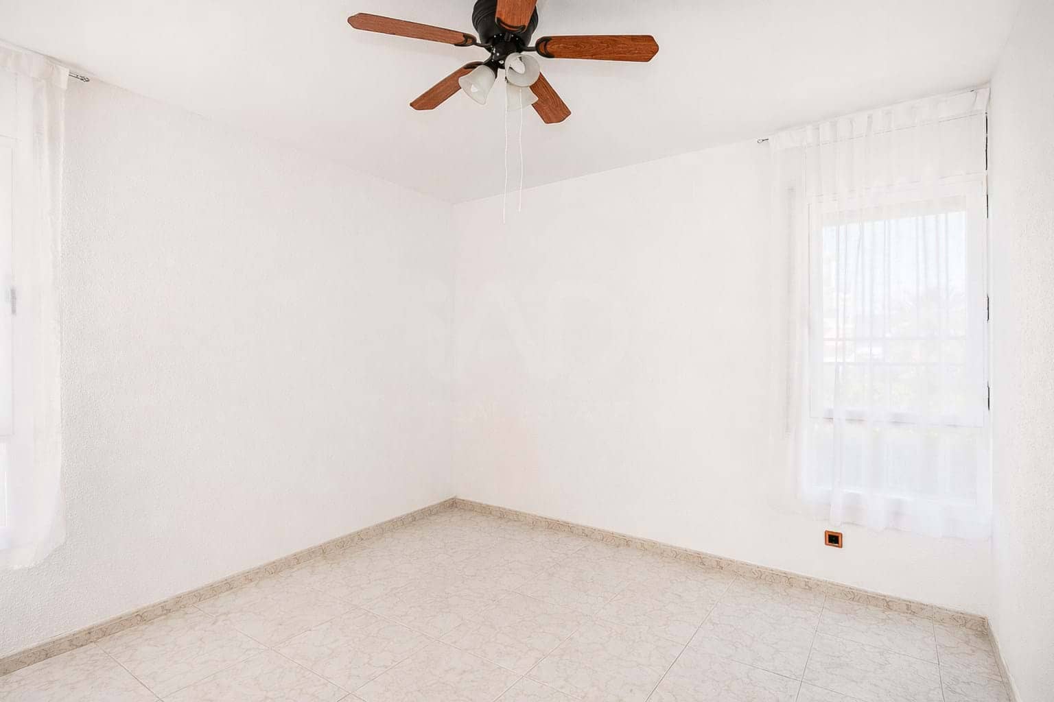 4 soveværelse Byhus til salg i Tarragona by med garage - € 498.000 (Ref: 9988338)