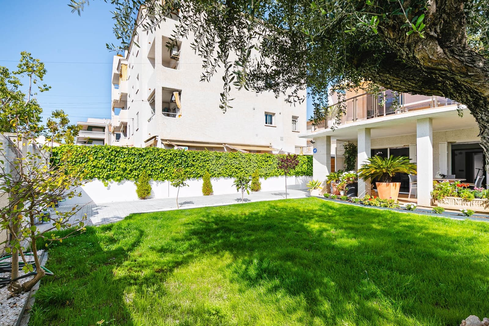 4 soveværelse Byhus til salg i Tarragona by med garage - € 498.000 (Ref: 9988338)