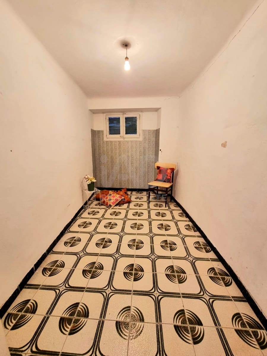 2 slaapkamer Huis te koop in Tarragona stad - € 28.000 (Ref: 9988342)