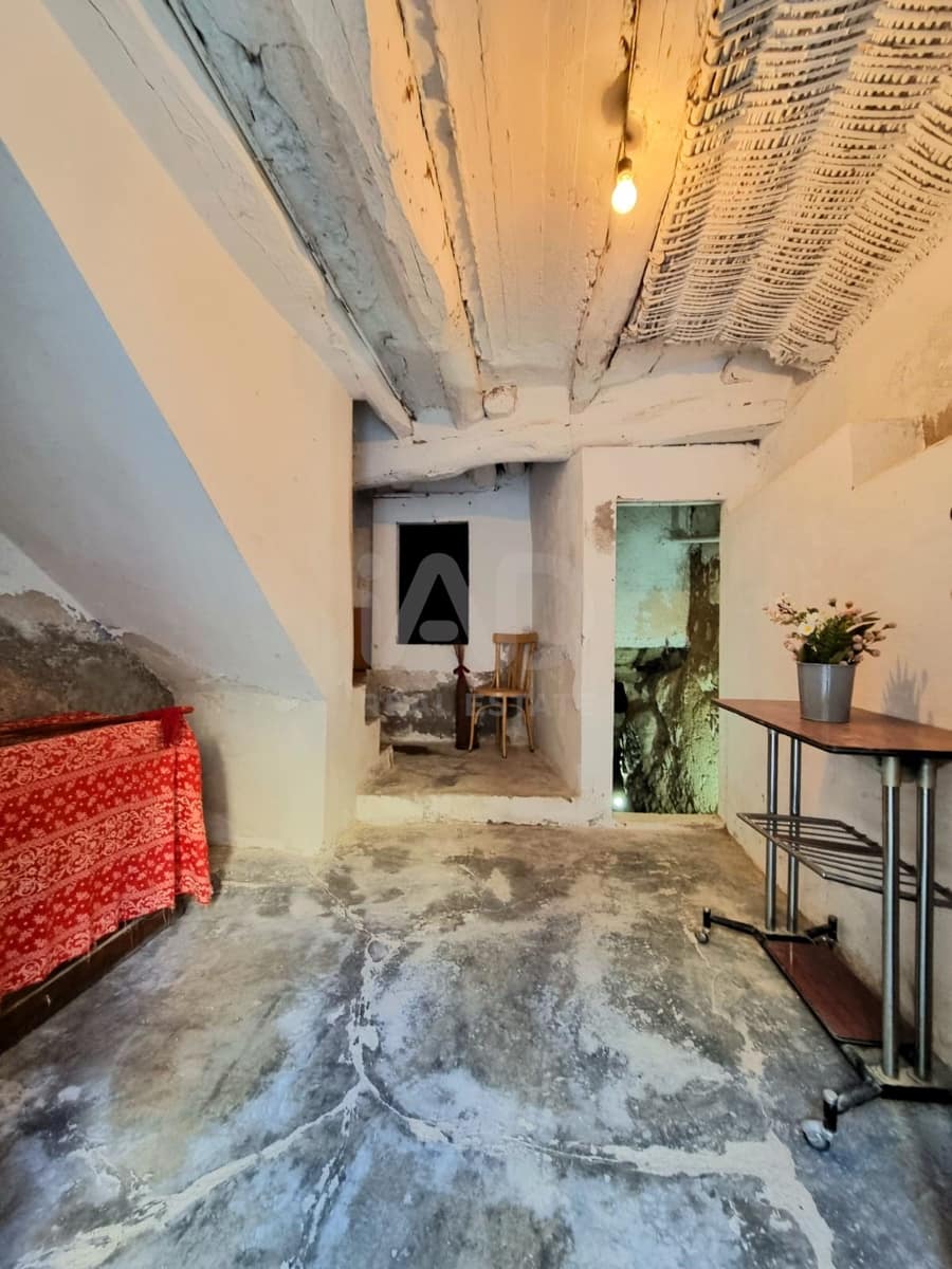 2 slaapkamer Huis te koop in Tarragona stad - € 28.000 (Ref: 9988342)