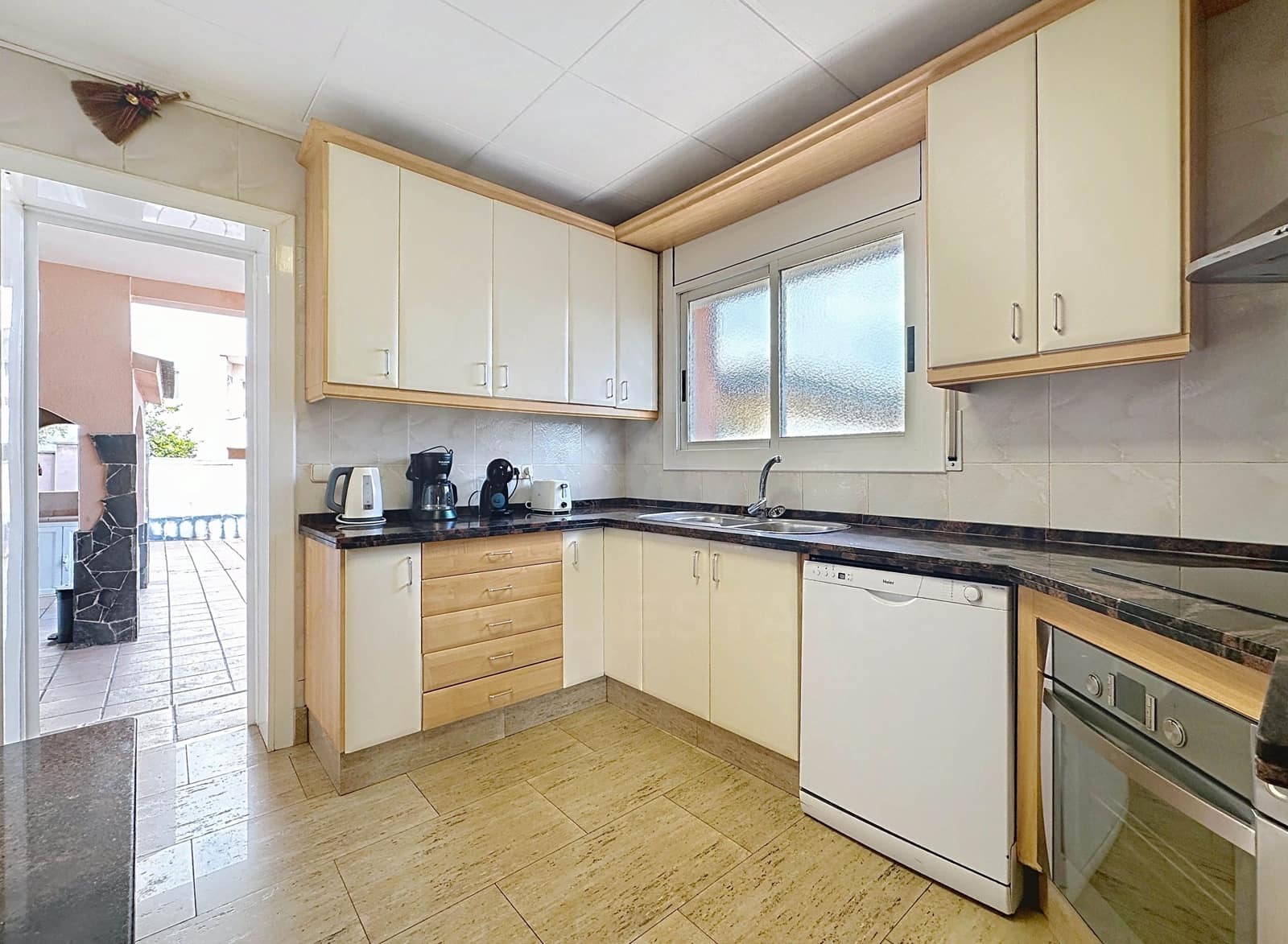 5 sypialnia Dom na sprzedaż w Miasto Tarragona z basenem garażem - 480 000 € (Ref: 9988346)